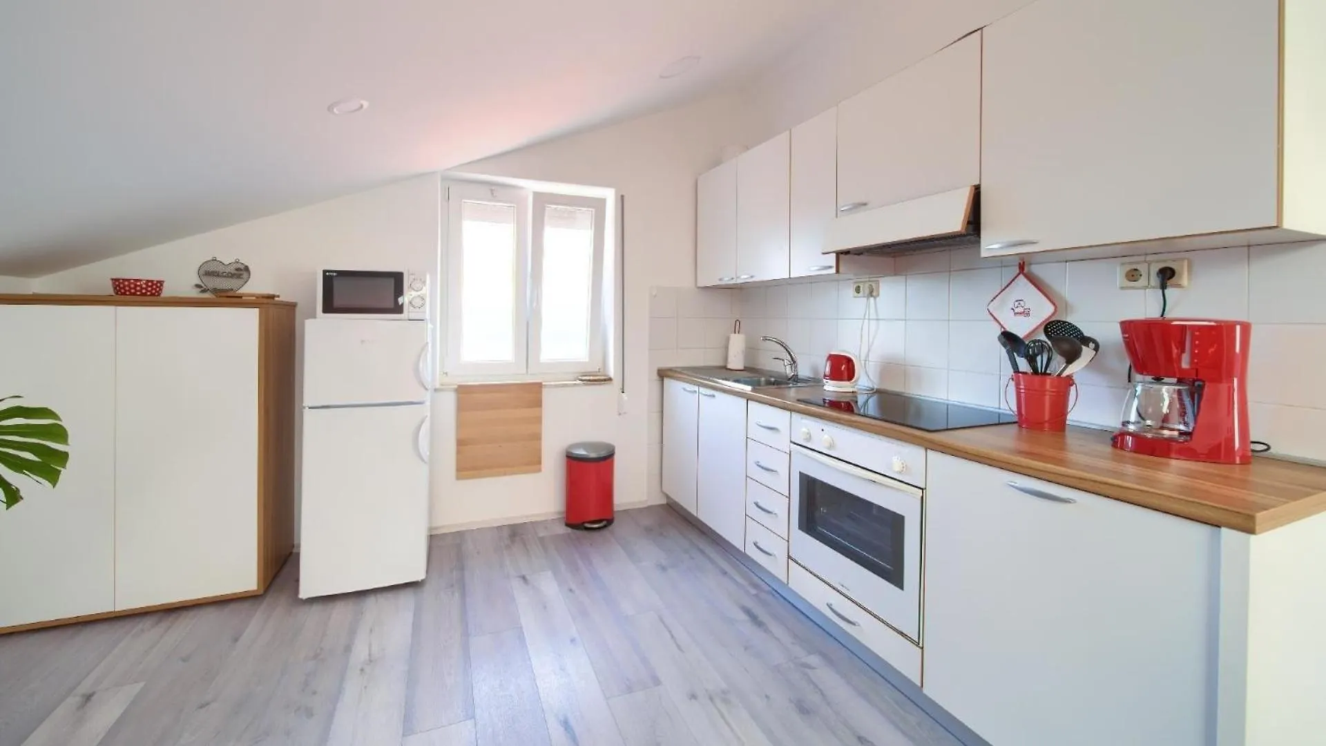 Ferienwohnung Fuer 5 Personen Ca 67 Qm In Njivice, Kvarner Bucht Krk Njivice