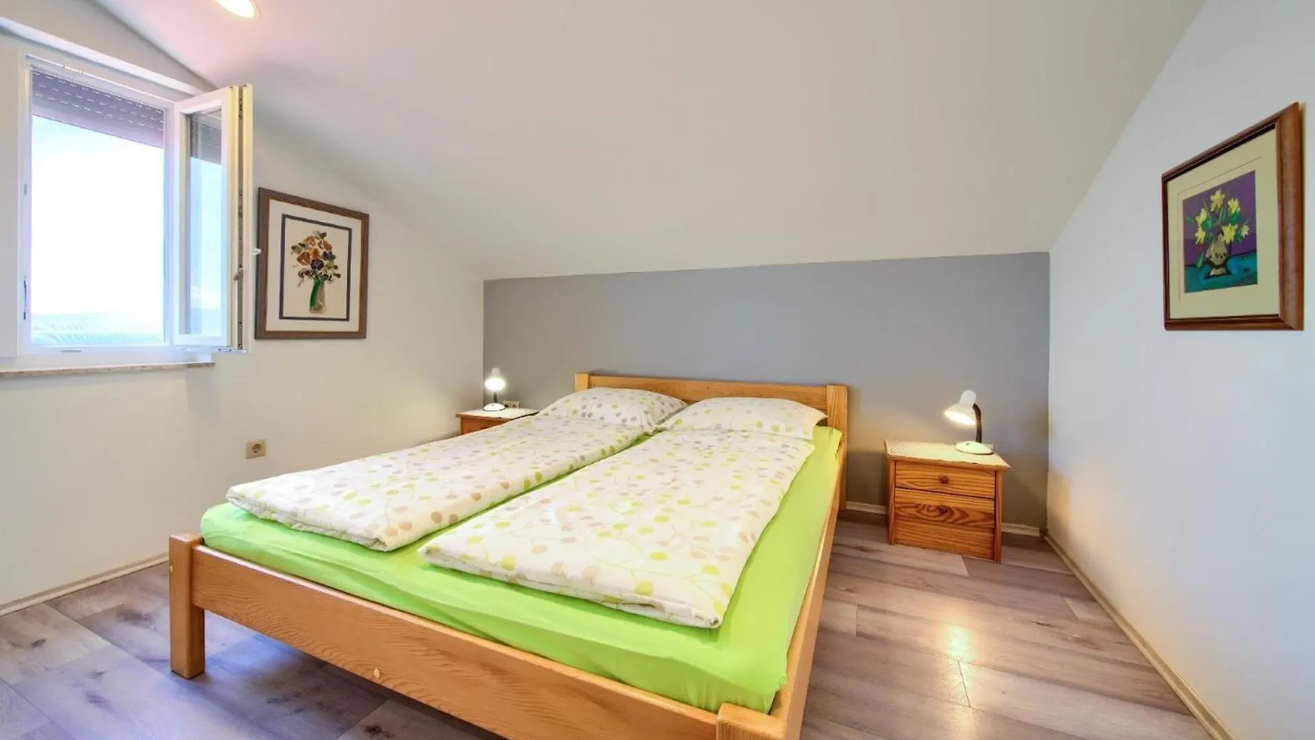 Apartment Ferienwohnung Fuer 5 Personen Ca 67 Qm In Njivice, Kvarner Bucht Krk